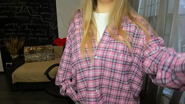 IsabellaBler online show from January 12, 2026, 12:54 pm