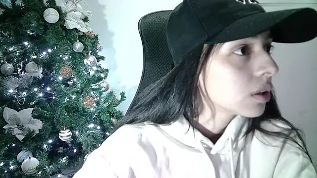 Snapshot of aineangeel chatting on December 25, 2024, 2:46 am aineangeel online show from December 25, 2024, 2:46 am