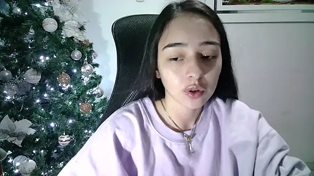 Snapshot of aineangeel chatting on December 29, 2024, 11:50 pm aineangeel online show from December 29, 2024, 11:50 pm