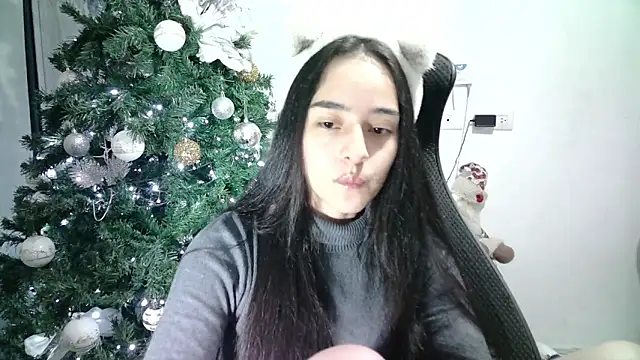 Snapshot of aineangeel chatting on February 14, 2025, 2:39 am aineangeel online show from February 14, 2025, 2:39 am