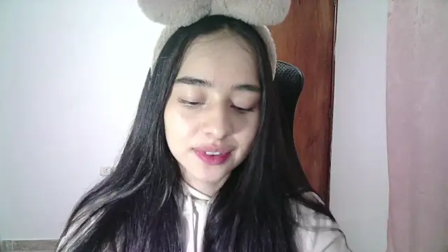 Snapshot of aineangeel chatting on September 9, 2025, 12:32 am aineangeel online show from September 9, 2025, 12:32 am