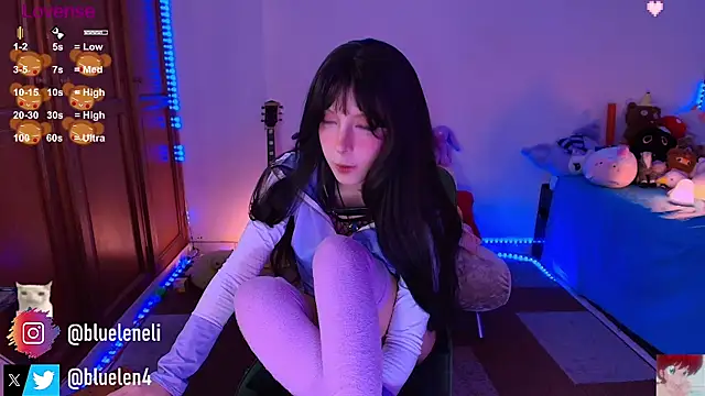 bluelen online show from September 27, 2025, 11:48 am