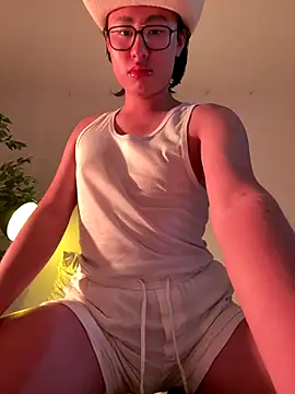 SrLuis18 online show from November 7, 2025, 3:06 am