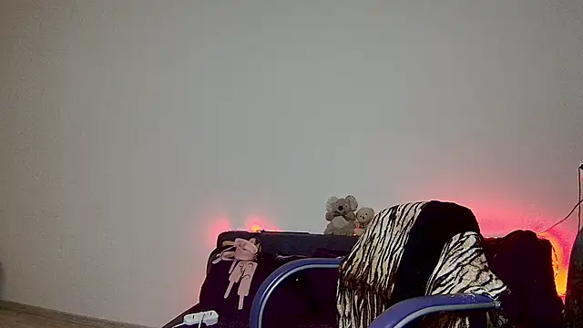 amber candyfloss online show from September 17, 2025, 6:04 am