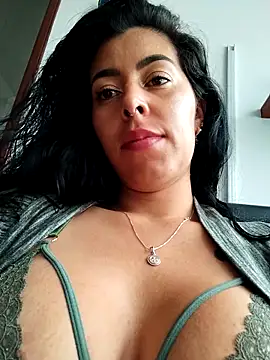 Snapshot of Emily_Wane chatting on November 24, 2025, 4:40 pm Emily Wane online show from November 24, 2025, 4:40 pm