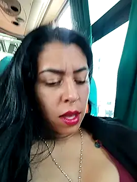 Snapshot of Emily_Wane chatting on January 19, 2026, 4:33 pm Emily Wane online show from January 19, 2026, 4:33 pm