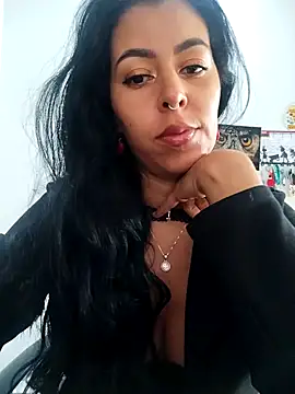 Snapshot of Emily_Wane chatting on February 6, 2026, 4:21 pm Emily Wane online show from February 6, 2026, 4:21 pm