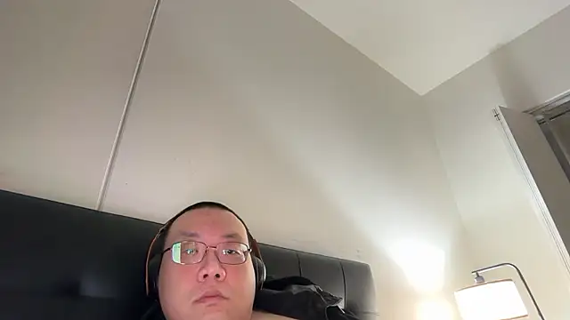 slaveasianboy online show from May 24, 2026, 9:36 am