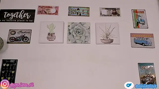 olivia22love online show from November 1, 2025, 11:18 pm