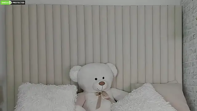 RachelCart online show from November 4, 2025, 3:05 am