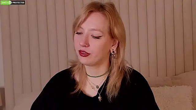 RachelCart online show from November 12, 2025, 3:07 am