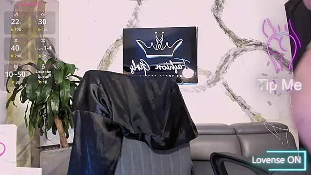 AnaRuiz online show from November 26, 2025, 12:39 pm