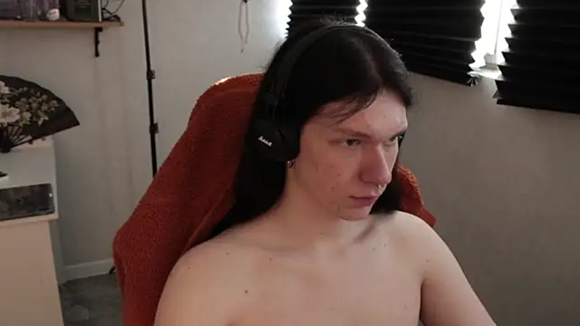 carthylovvve online show from February 21, 2025, 12:28 pm