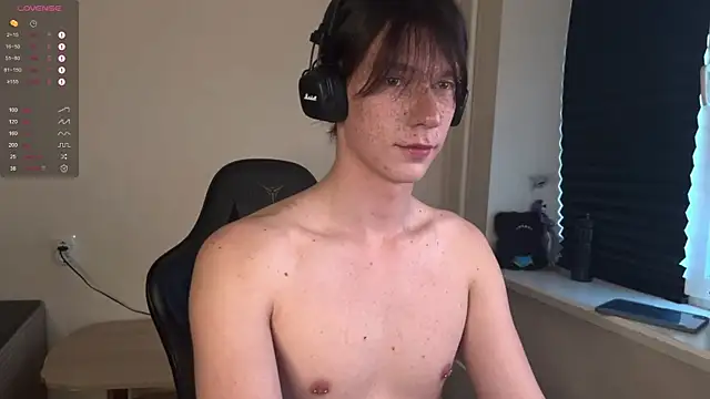 carthylovvve online show from November 1, 2025, 1:24 pm