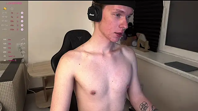 carthylovvve online show from April 12, 2026, 12:59 am