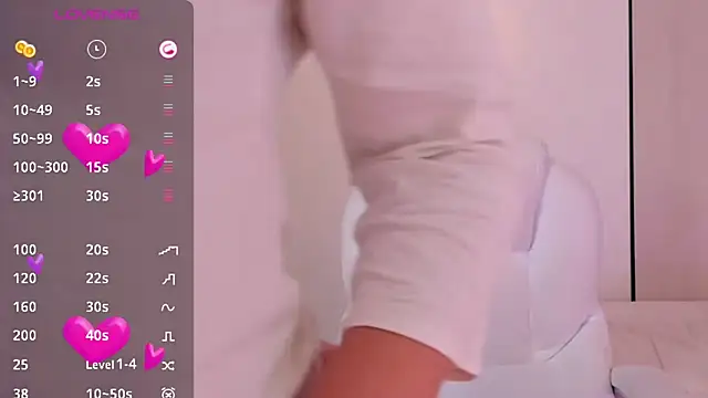 Snapshot of Khloe_Johnson1 chatting on December 3, 2024, 10:18 pm Khloe Johnson1 online show from December 3, 2024, 10:18 pm