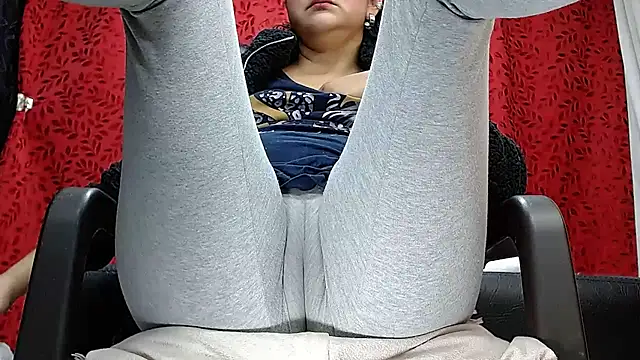 MELANIE SEX69 online show from November 15, 2025, 9:21 pm