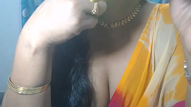 Snapshot of Sophia_your chatting on July 13, 2026, 5:43 am Sophia your online show from July 13, 2026, 5:43 am