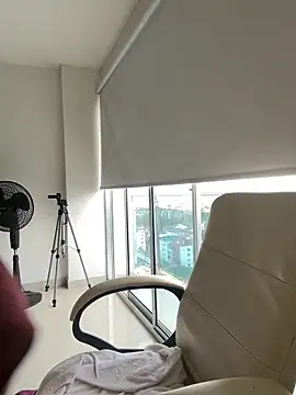 horny roomiess online show from February 18, 2025, 12:28 pm