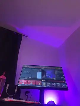 JulianaCastillo online show from February 19, 2026, 9:27 am