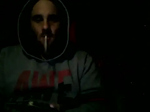 Snapshot of geriker chatting on November 15, 2025, 12:52 am geriker online show from November 15, 2025, 12:52 am