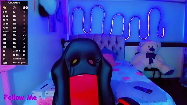 Jessica smith 1 online show from April 14, 2026, 11:16 am