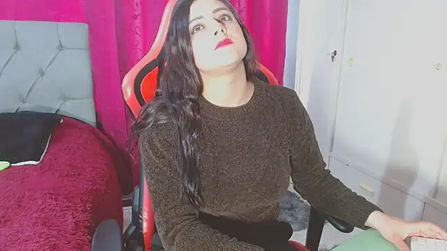 Noamartin  online show from September 24, 2025, 10:35 pm