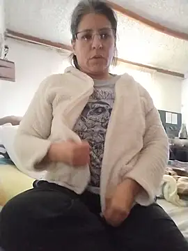 Snapshot of LucifernandaSw chatting on January 20, 2025, 1:00 pm LucifernandaSw online show from January 20, 2025, 1:00 pm