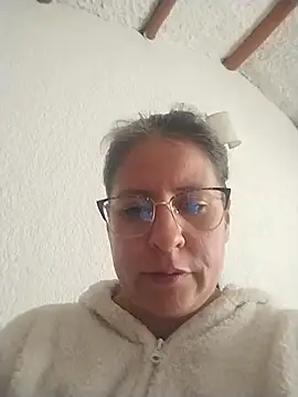 Snapshot of LucifernandaSw chatting on January 27, 2025, 6:31 pm LucifernandaSw online show from January 27, 2025, 6:31 pm