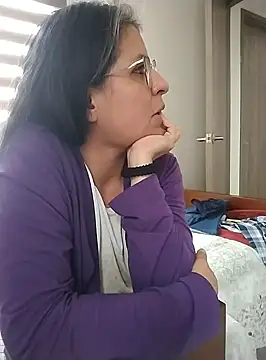 Snapshot of LucifernandaSw chatting on February 2, 2025, 5:26 pm LucifernandaSw online show from February 2, 2025, 5:26 pm