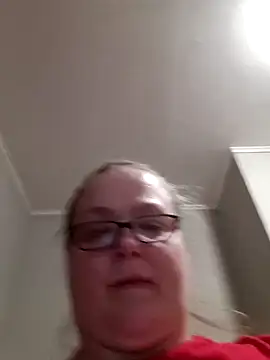 SexyWhiteChocolate online show from March 3, 2025, 2:04 am