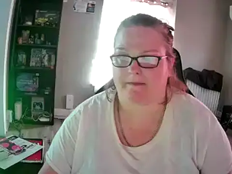 SexyWhiteChocolate online show from September 13, 2025, 9:58 pm