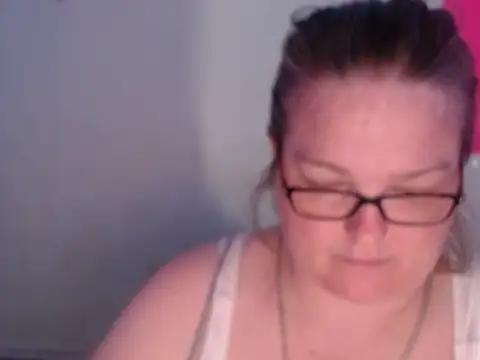 SexyWhiteChocolate online show from September 28, 2025, 8:47 pm