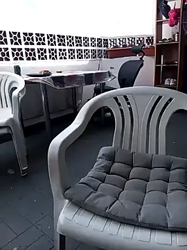 Snapshot of Themadhatter90 chatting on February 2, 2025, 12:02 pm Themadhatter90 online show from February 2, 2025, 12:02 pm