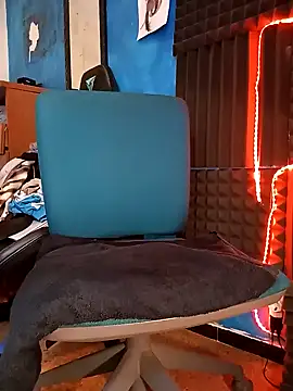 Snapshot of Themadhatter90 chatting on February 8, 2025, 1:54 pm Themadhatter90 online show from February 8, 2025, 1:54 pm