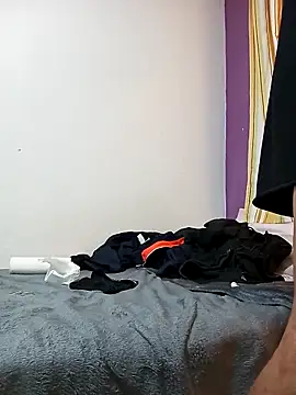 Snapshot of Themadhatter90 chatting on February 26, 2025, 9:48 pm Themadhatter90 online show from February 26, 2025, 9:48 pm