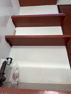 ivannapretyts online show from November 21, 2025, 3:54 pm