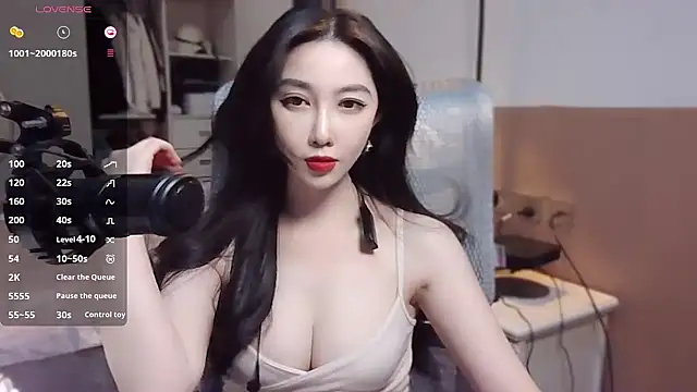 Snapshot of vyizh- chatting on December 27, 2024, 2:12 pm vyizh- online show from December 27, 2024, 2:12 pm