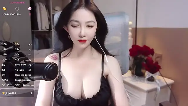 Snapshot of vyizh- chatting on January 3, 2025, 6:11 am vyizh- online show from January 3, 2025, 6:11 am