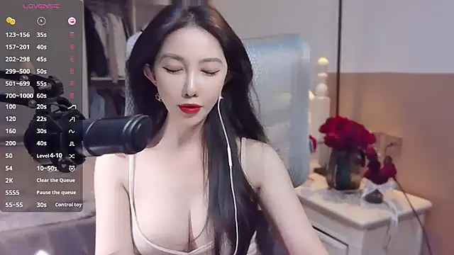 Snapshot of vyizh- chatting on January 5, 2025, 2:08 pm vyizh- online show from January 5, 2025, 2:08 pm