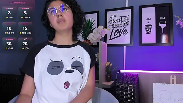 Amareto  online show from March 4, 2025, 5:45 pm