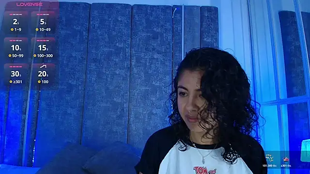 Amareto  online show from November 13, 2025, 12:37 pm