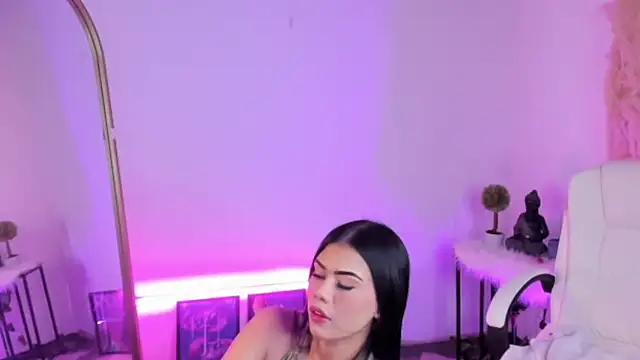 Snapshot of SakuraKato chatting on December 18, 2024, 2:17 pm SakuraKato online show from December 18, 2024, 2:17 pm