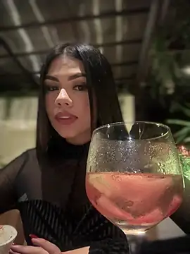 Snapshot of SakuraKato chatting on February 4, 2025, 4:26 am SakuraKato online show from February 4, 2025, 4:26 am