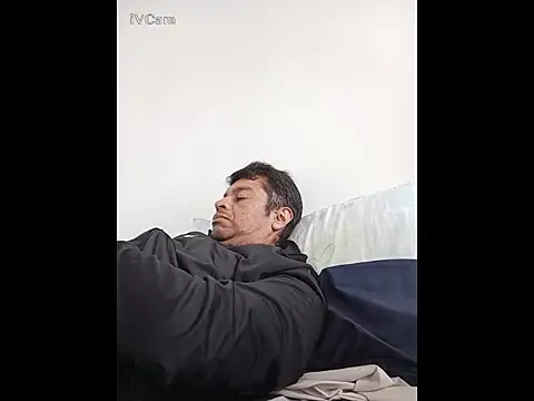 perxxxeo  online show from November 2, 2025, 5:59 pm