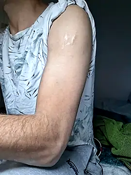 Snapshot of molozeb chatting on November 1, 2025, 6:37 am molozeb online show from November 1, 2025, 6:37 am