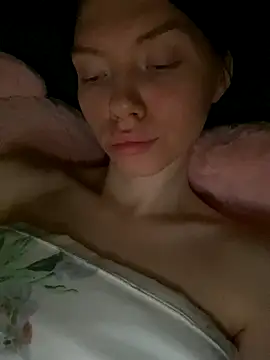 Lisaaa Alisa online show from November 21, 2025, 4:11 am