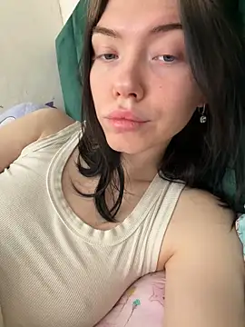 Lisaaa Alisa online show from March 3, 2026, 4:29 am