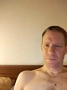 Snapshot of Blondinet92 chatting on February 4, 2026, 5:08 pm Blondinet92 online show from February 4, 2026, 5:08 pm