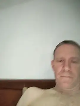 Snapshot of Blondinet92 chatting on April 27, 2026, 7:28 am Blondinet92 online show from April 27, 2026, 7:28 am